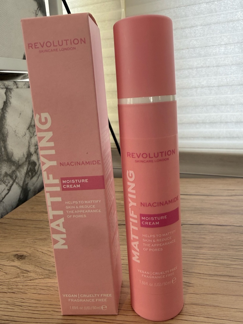 NEW 1.69oz Revolution Mattifying Niacinamide Moisture Cream - Pink